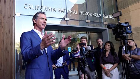 Sweeping California bill to make big businesses disclose climate emissions passes state Assembly, clearing a key hurdle